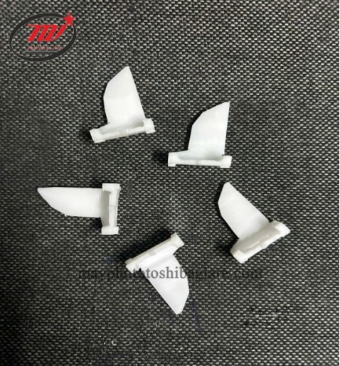 Chốt tam giác  857